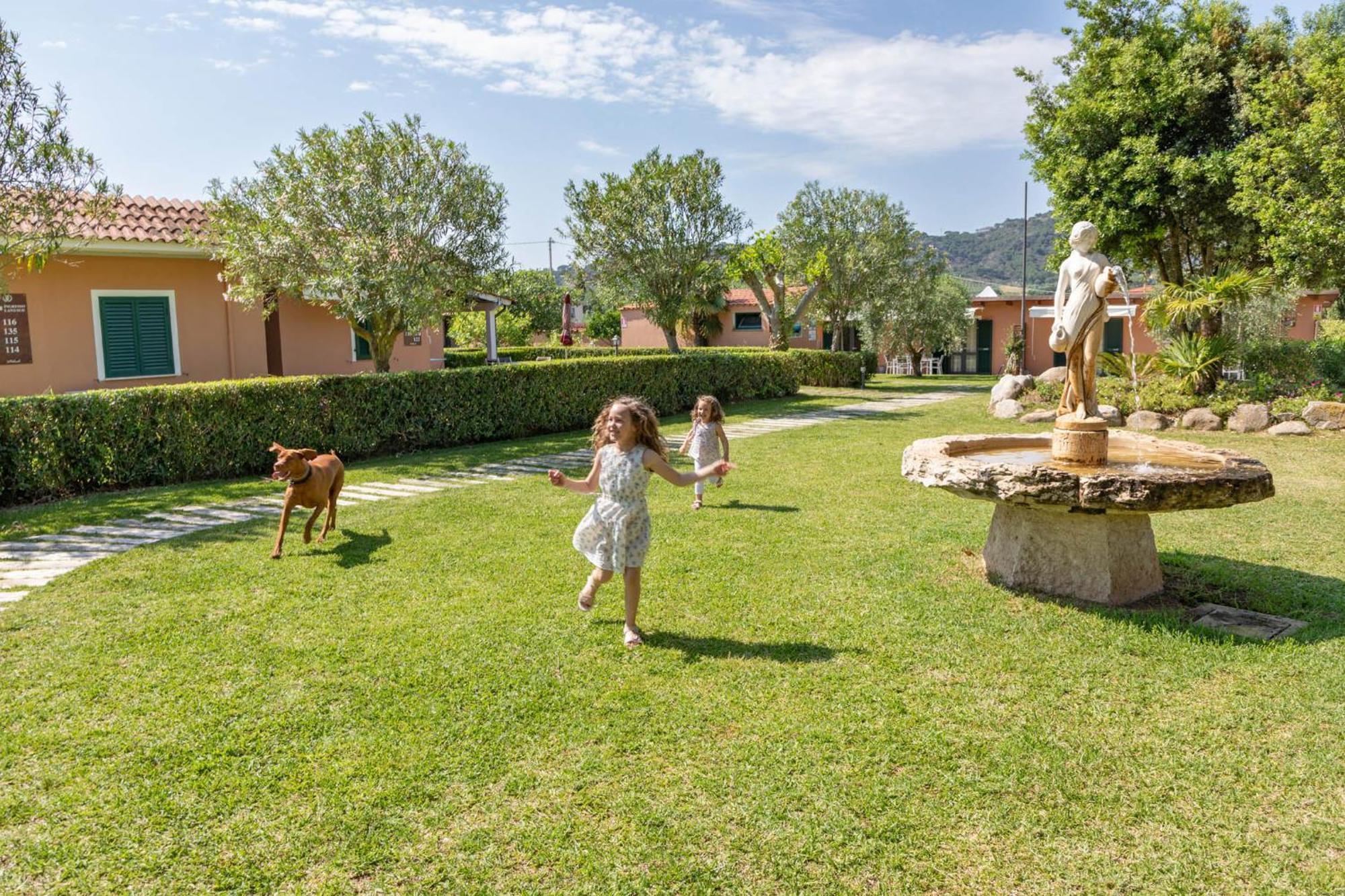 Country Hotel Residence Da Pilade Capoliveri  Exterior photo